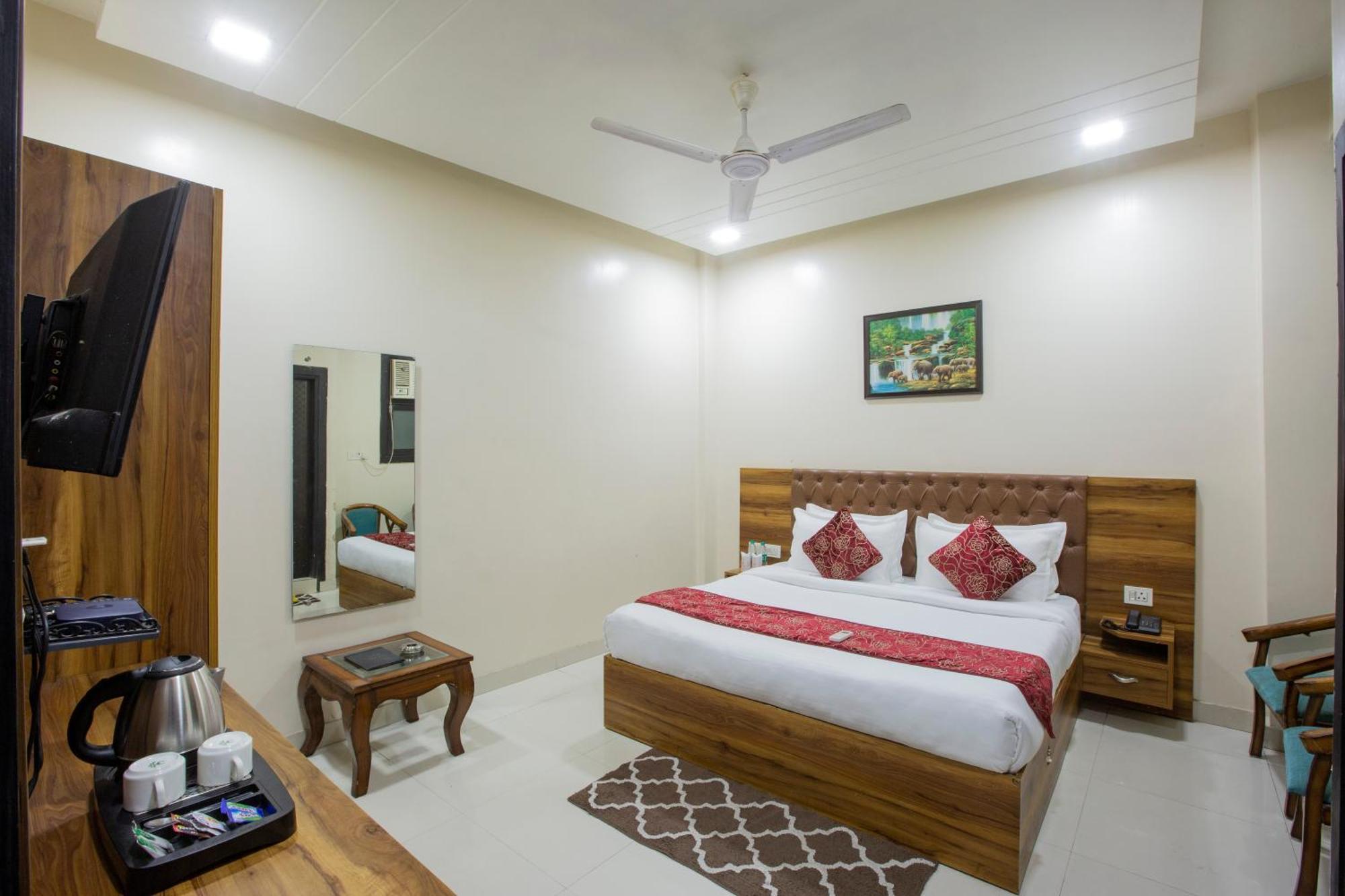 Hotel Nysha Palace Near Igi Airport New Delhi Exterior photo